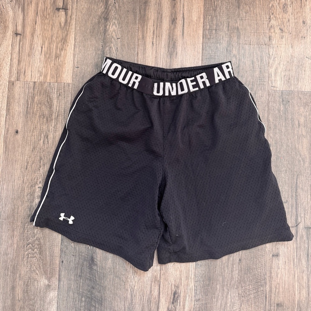 Under Armour Men's Black Athletic Shorts